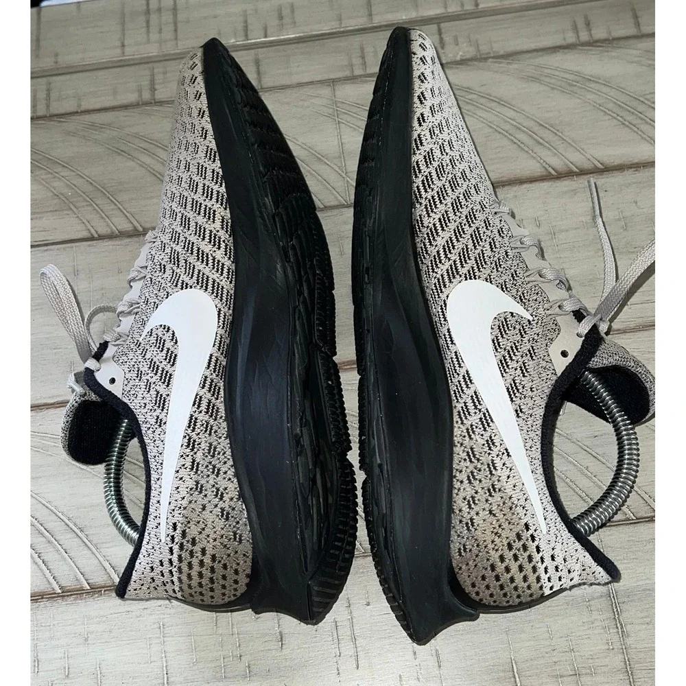Nike Pegasus Running Shoes Sneakers Women's Size 9.5